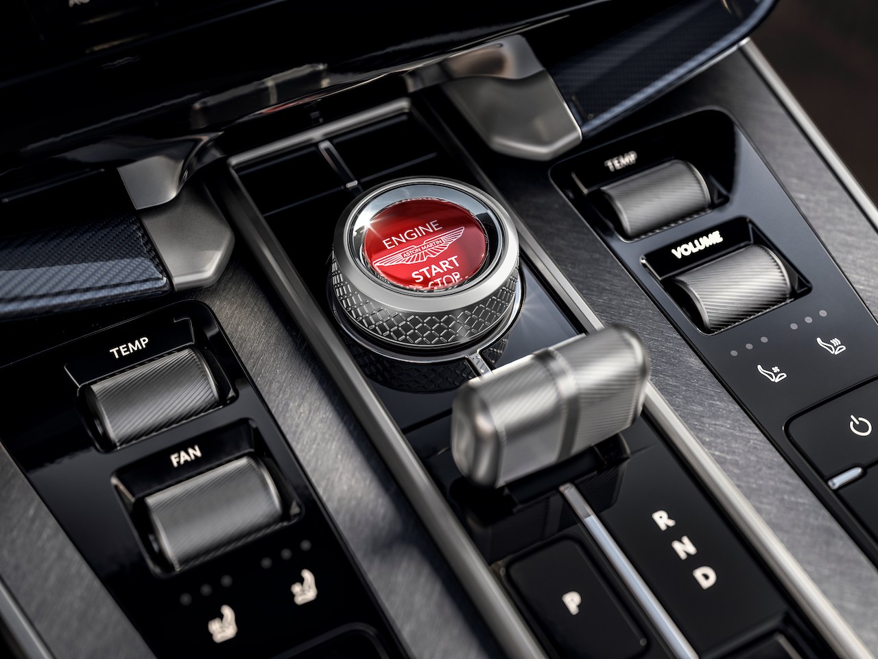 Aston-Martin-Vanquish-25_12